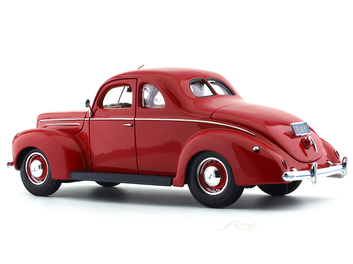 1939 Ford Deluxe Coupe 1:18 Maisto diecast Scale Model car - Image 3