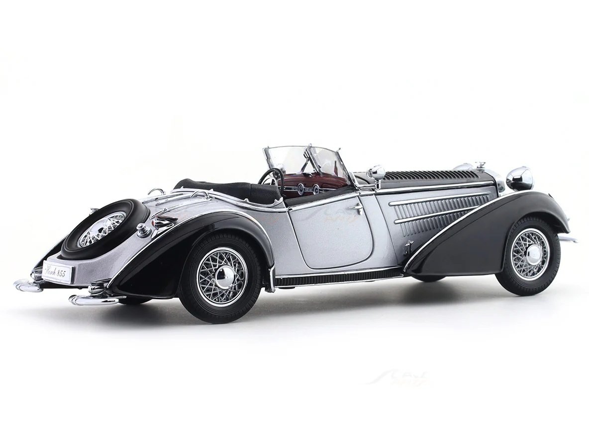 1939 Horch 855 Roadster Black & Silver 1:18 Scale Model | Sunstar Classic Luxury Diecast - Image 4