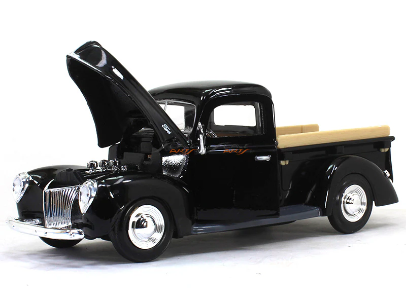 1940 Ford Pickup 1:24 Motormax diecast scale model car - Image 4