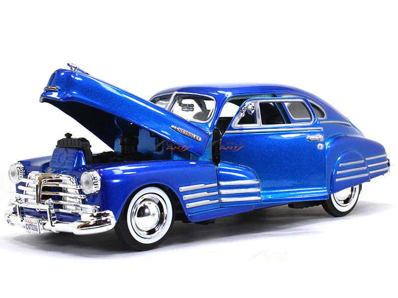 1948 Chevy Aerosedan Fleetline 1:24 Motormax diecast scale model car - Image 4