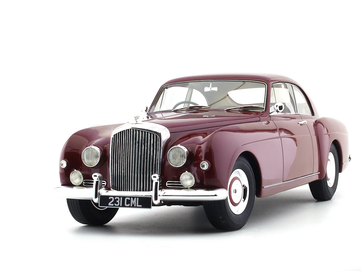 1955 Bentley S1 Continental Fastback Mulliner 1:18 Cult Models resin Scale Model car - Image 7