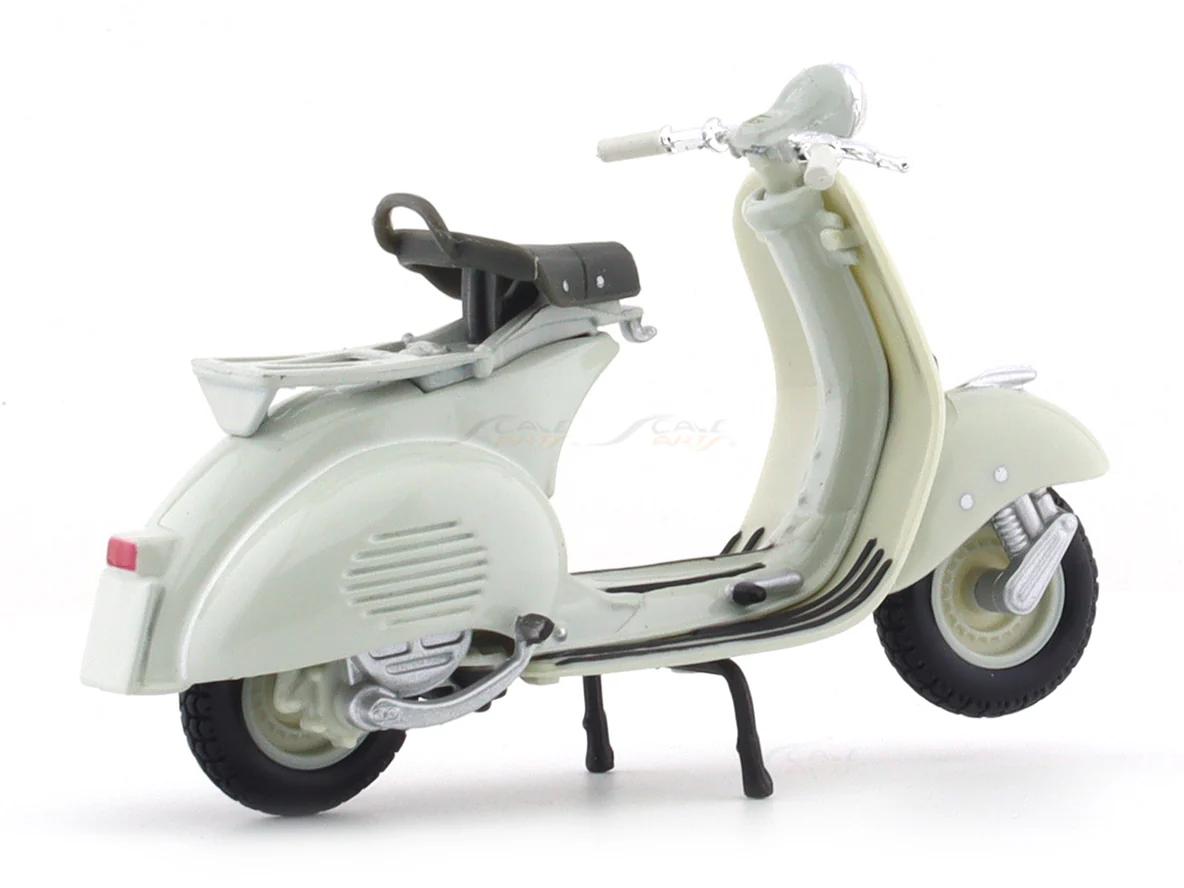 1955 Vespa 150 1:18 diecast scale model scooter bike collectible - Image 4