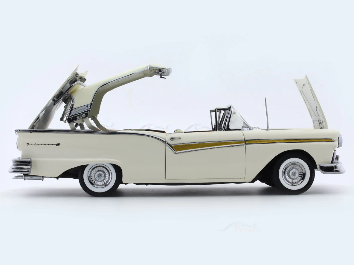 1957 Ford Fairlane 500 Skyliner Colonial White 1:18 SunStar diecast scale model car collectible - Image 12