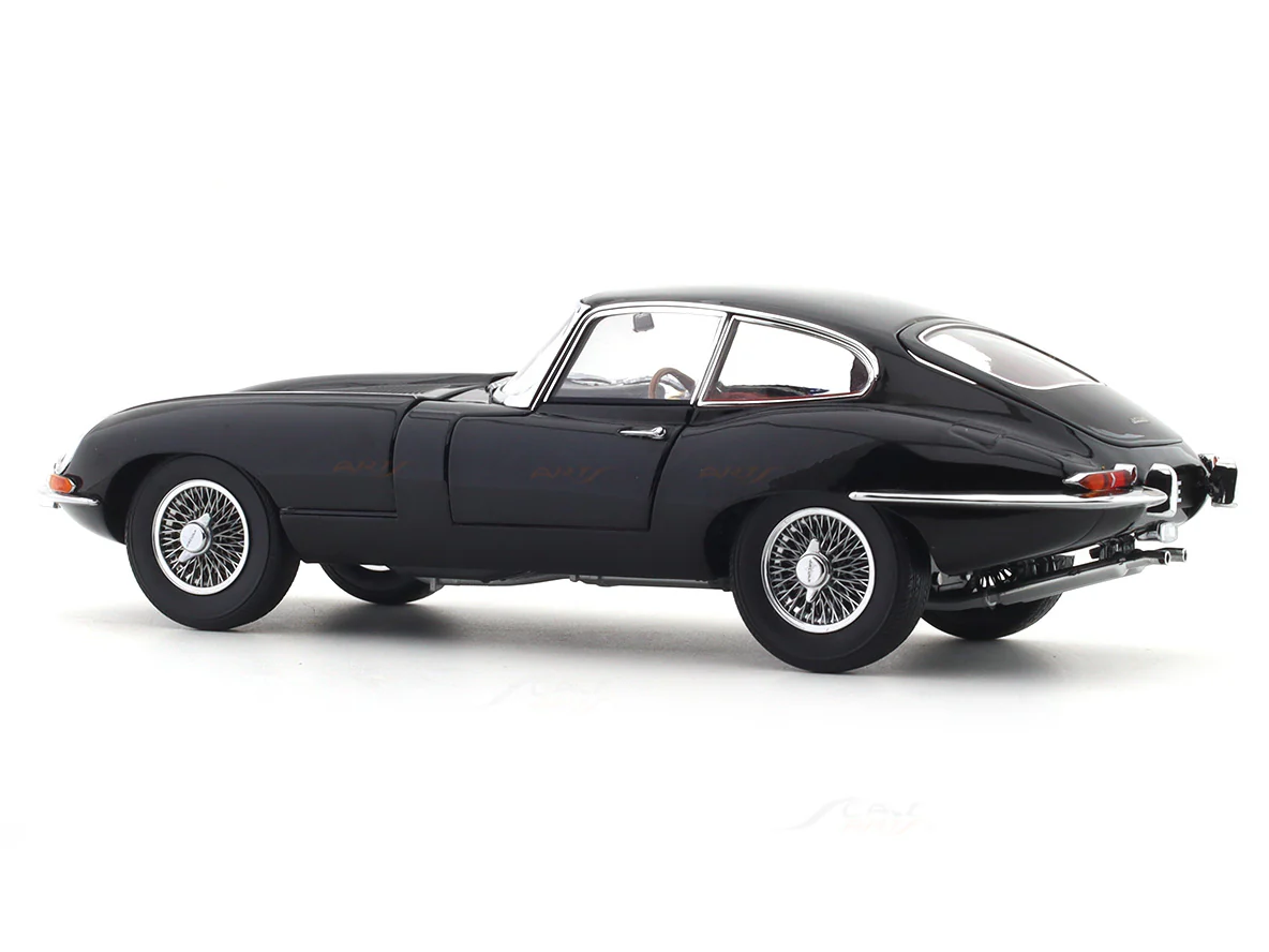 1961 Jaguar E Type Coupe black 1:18 Kyosho licensed premium diecast scale model car collectible - Image 3