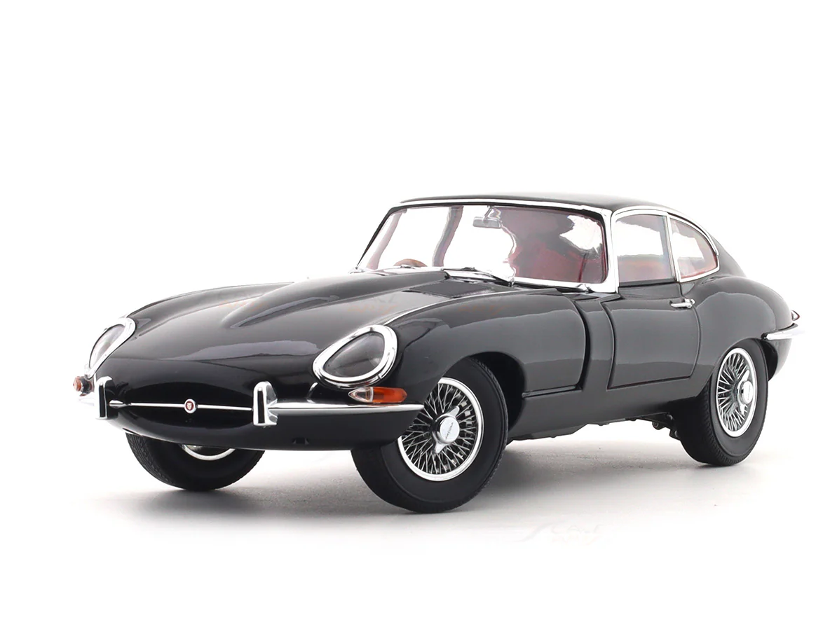 1961 Jaguar E Type Coupe black 1:18 Kyosho licensed premium diecast scale model car collectible - Image 9