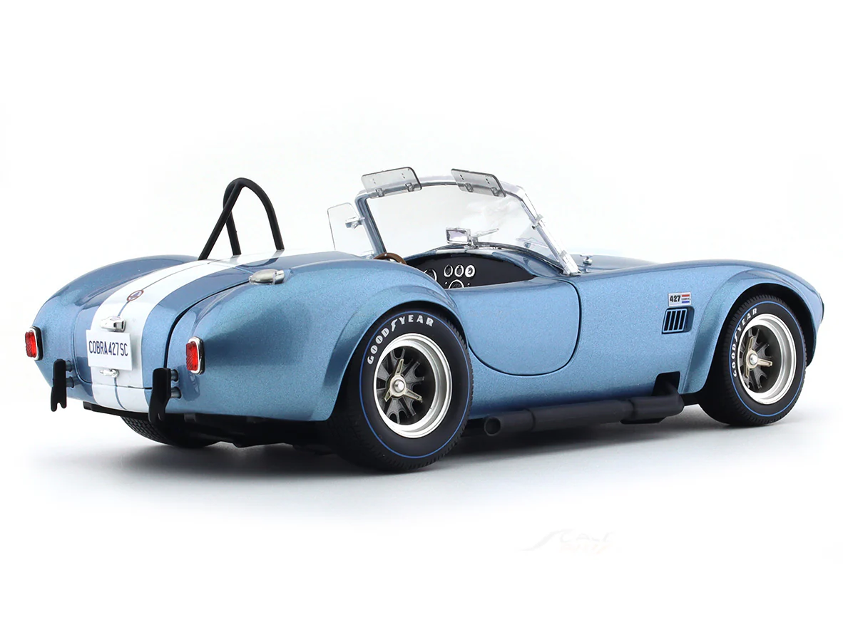 1962 Shelby Cobra 427 S/C Spider light blue 1:18 Kyosho diecast scale model car collectible - Image 4
