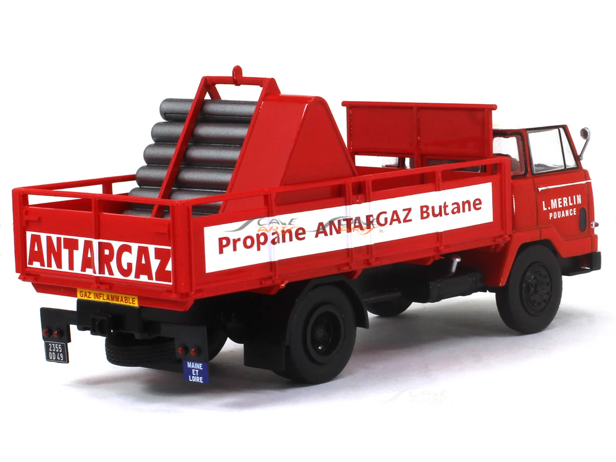 1963 Unic Auteuil 1:43 IXO diecast Scale Model Truck - Image 4