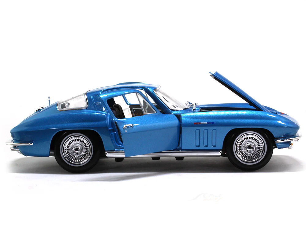 1965 Chevrolet Corvette blue 1:18 Maisto diecast Scale Model car - Image 11