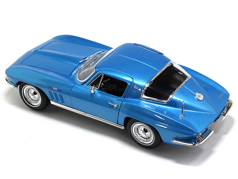 1965 Chevrolet Corvette blue 1:18 Maisto diecast Scale Model car - Image 14
