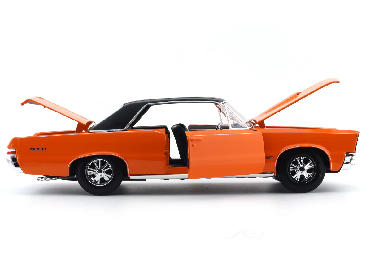 1965 Pontiac GTO Hurst Edition orange 1:18 Maisto diecast Scale Model car - Image 11
