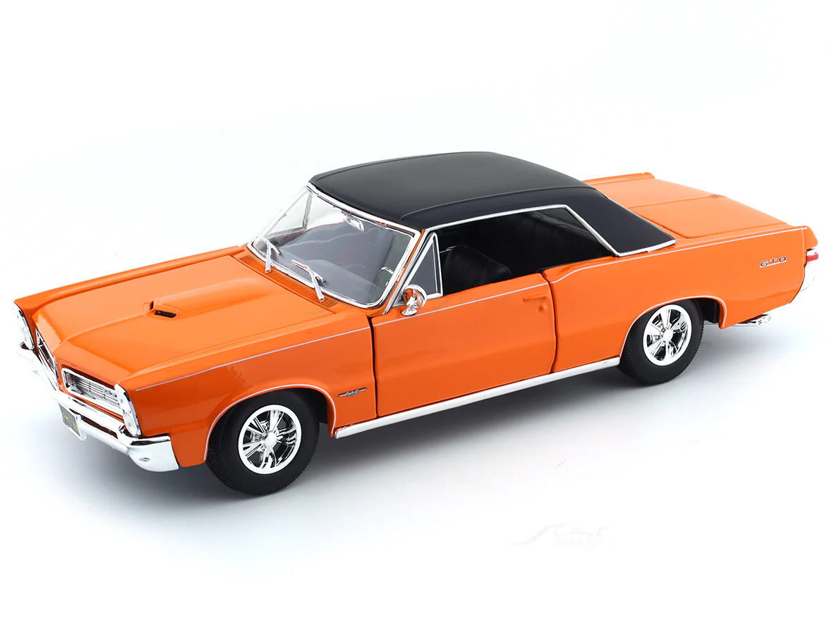 1965 Pontiac GTO Hurst Edition orange 1:18 Maisto diecast Scale Model car - Image 13