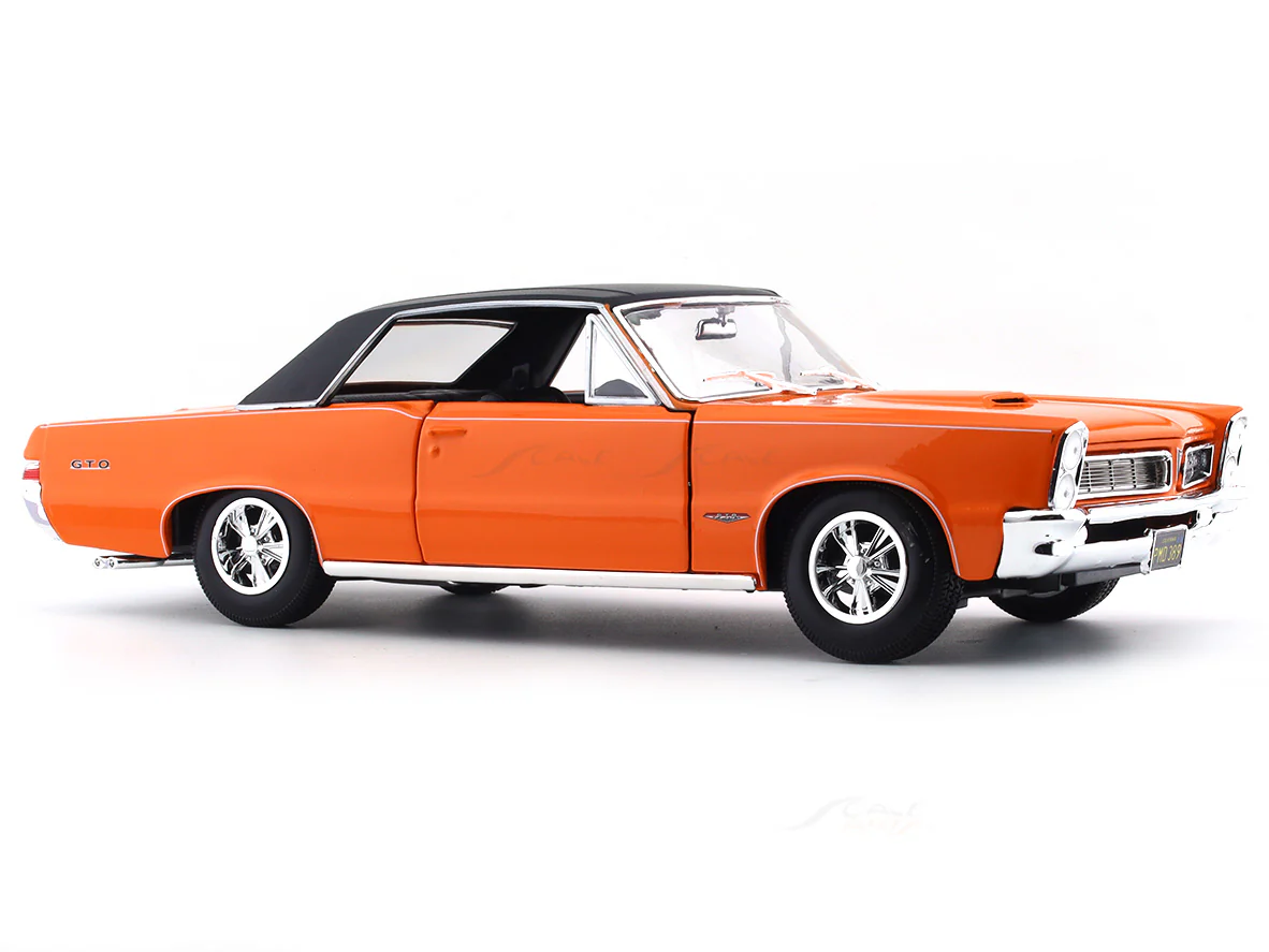 1965 Pontiac GTO Hurst Edition orange 1:18 Maisto diecast Scale Model car - Image 6
