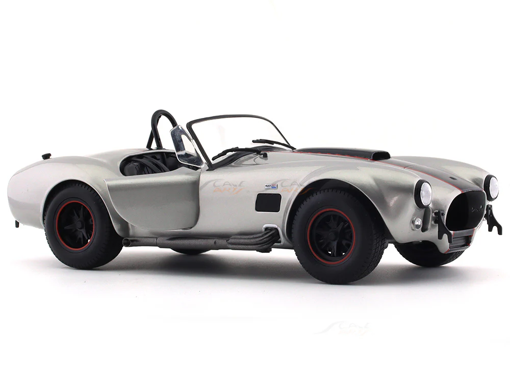 1965 Shelby Cobra MK2 427 1:18 Solido diecast Scale Model collectible - Image 12