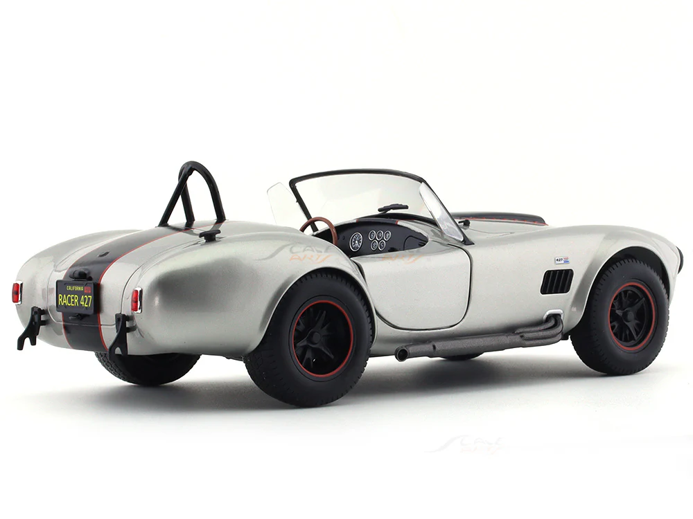 1965 Shelby Cobra MK2 427 1:18 Solido diecast Scale Model collectible - Image 4