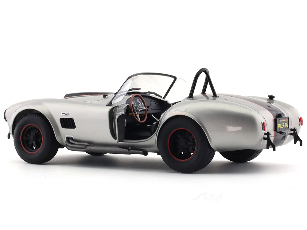 1965 Shelby Cobra MK2 427 1:18 Solido diecast Scale Model collectible - Image 9