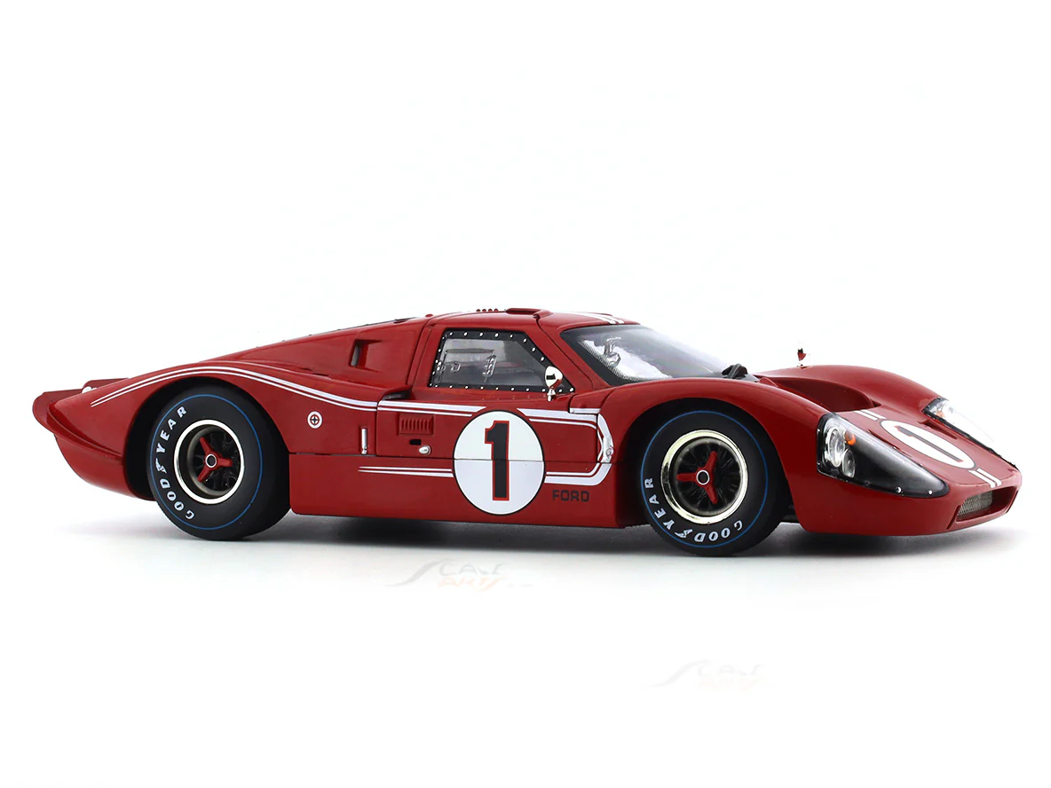 1967 Ford GT40 MK IV #1 Winner 1:18 Shelby Collectibles diecast Scale Model car collectible - Image 6