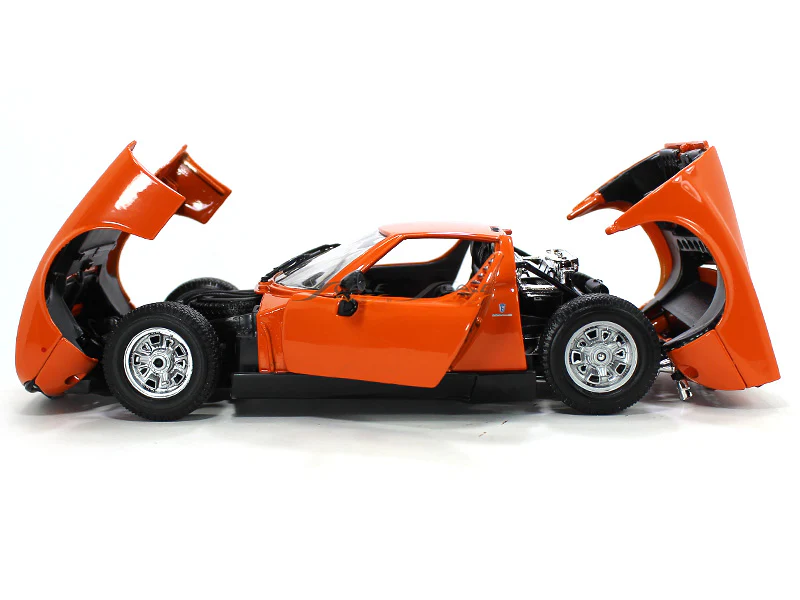 1968 Lamborghini Miura 1:18 Bburago diecast Scale Model car - Image 5