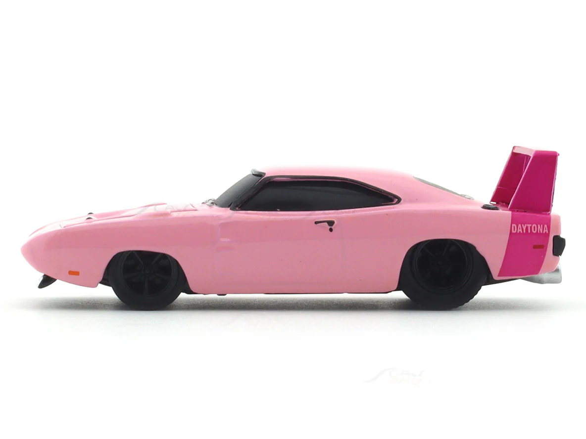1969 Dodge Charger Daytona HEMI 1:64 M2 Machines licensed diecast scale model car 82161-28 - Image 2