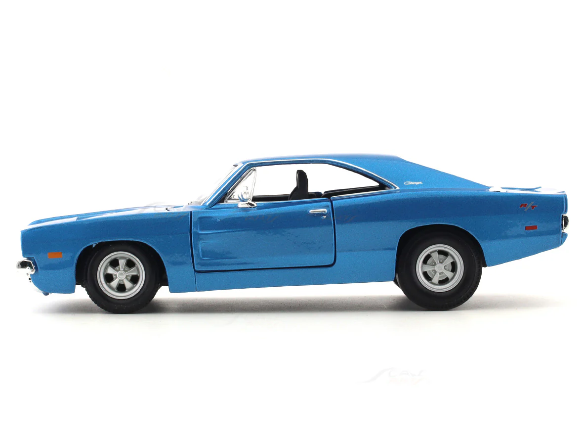 1969 Dodge Charger R/T blue 1:25 Maisto licensed diecast Scale Model car - Image 2