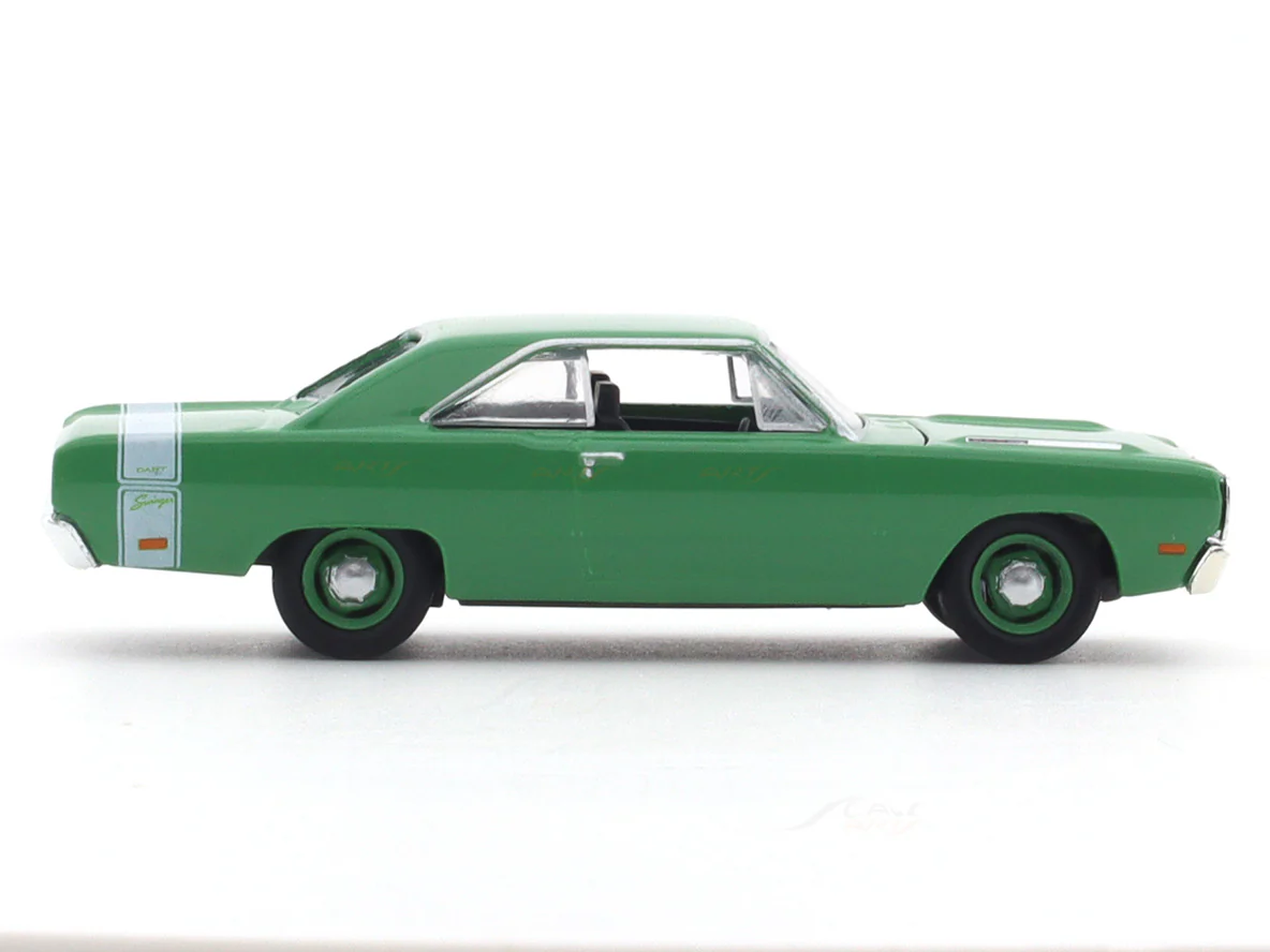 1969 Dodge Dart Swinger 340 green 1:64 M2 Machines licensed diecast scale model car 11228-108 - Image 5