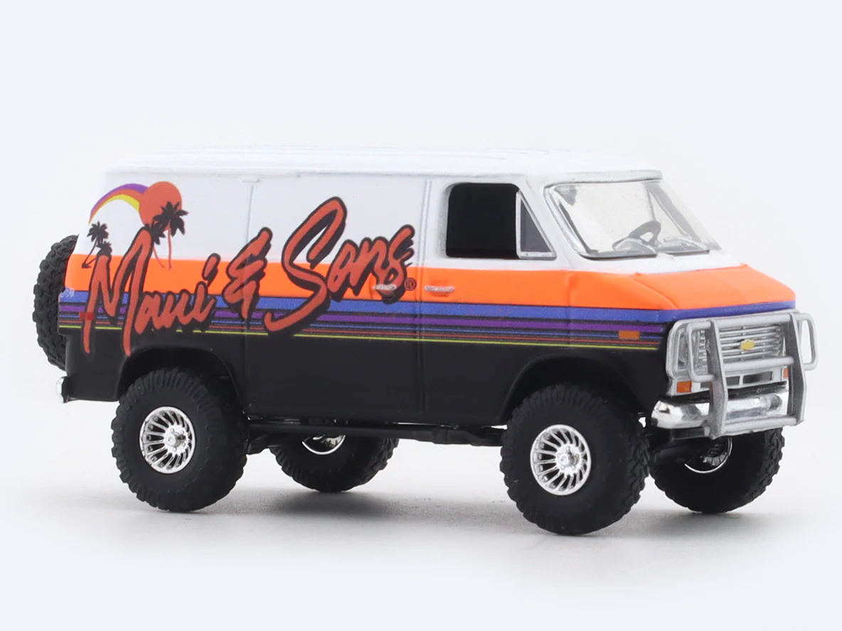 1971 Chevrolet Van G10 white 1:64 M2 Machines licensed diecast scale model car 32500-92 - Image 6