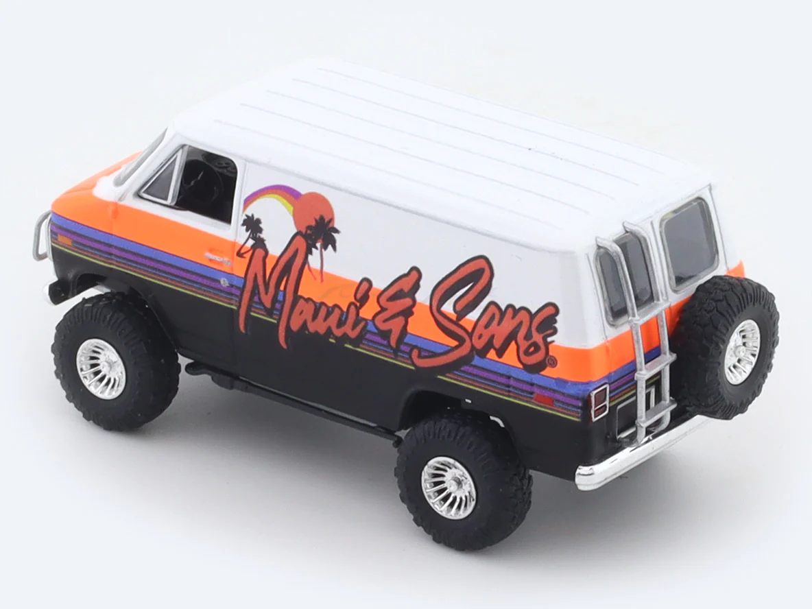 1971 Chevrolet Van G10 white 1:64 M2 Machines licensed diecast scale model car 32500-92 - Image 9