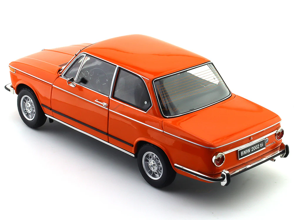 1972 BMW 2002 tii orange 1:18 Kyosho diecast scale model miniature - Image 14