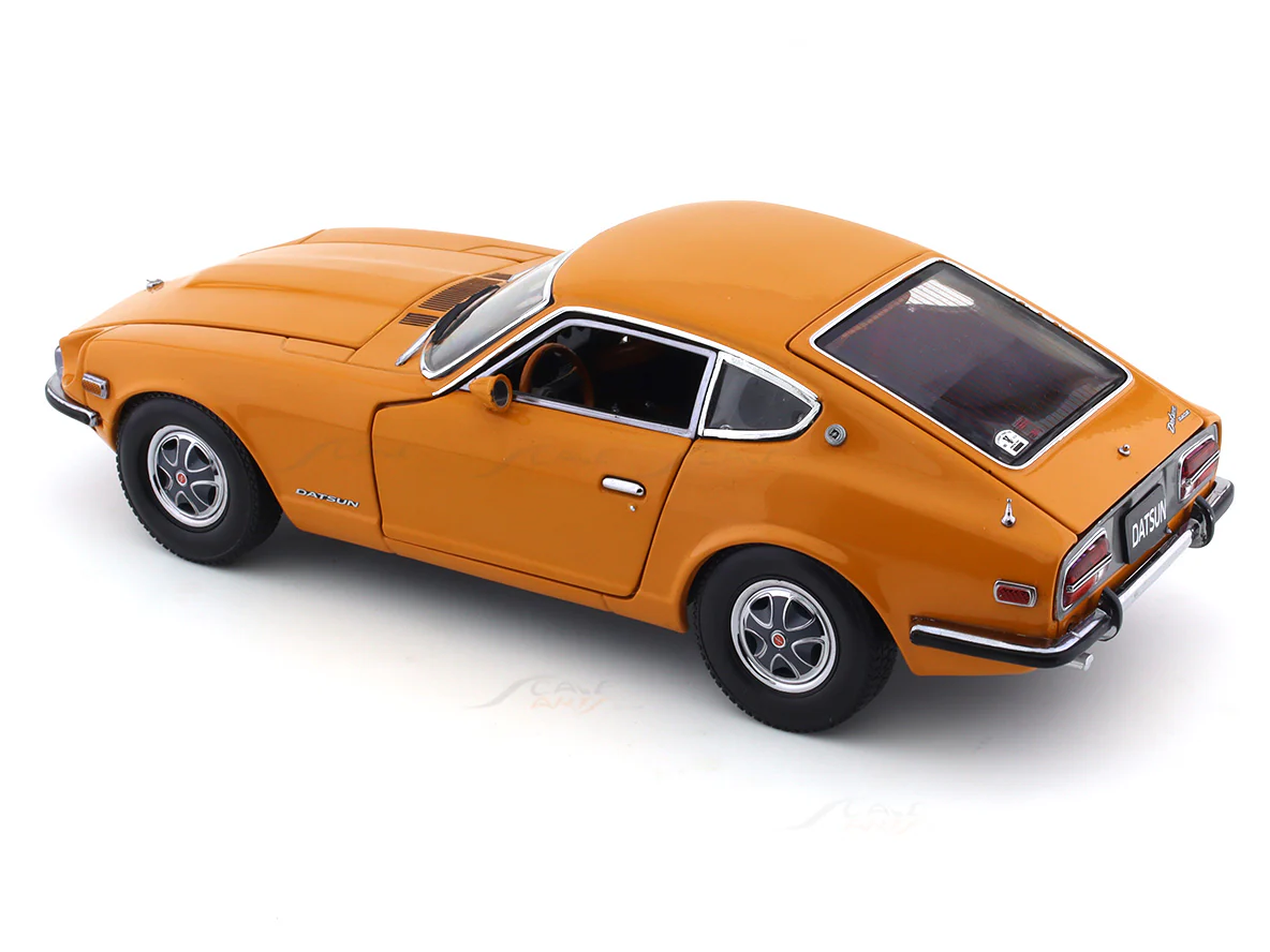 1972 Nissan Datsun 240Z Orange 1:18 SunStar diecast scale model car collectible - Image 14