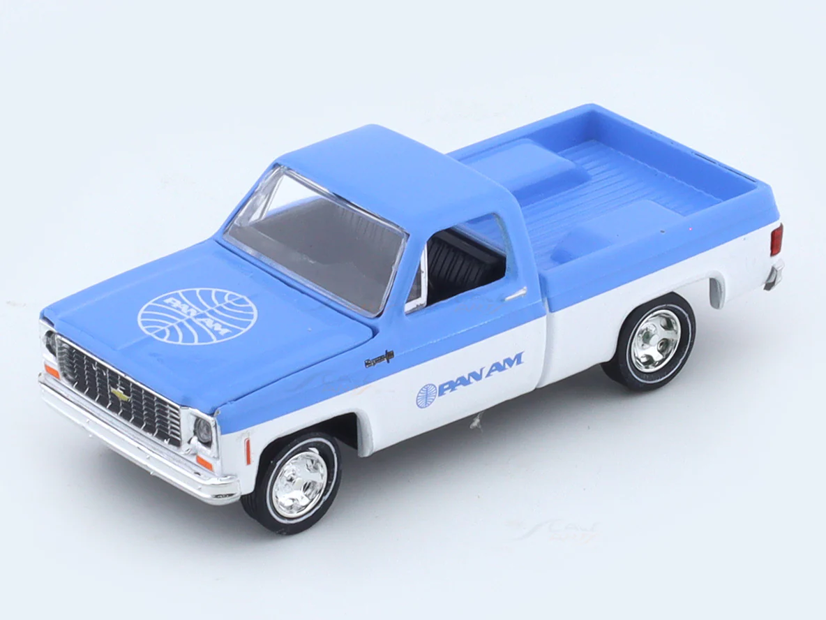 1973 Chevrolet Cheyenne 10 1:64 M2 Machines diecast hauler scale model - Image 8