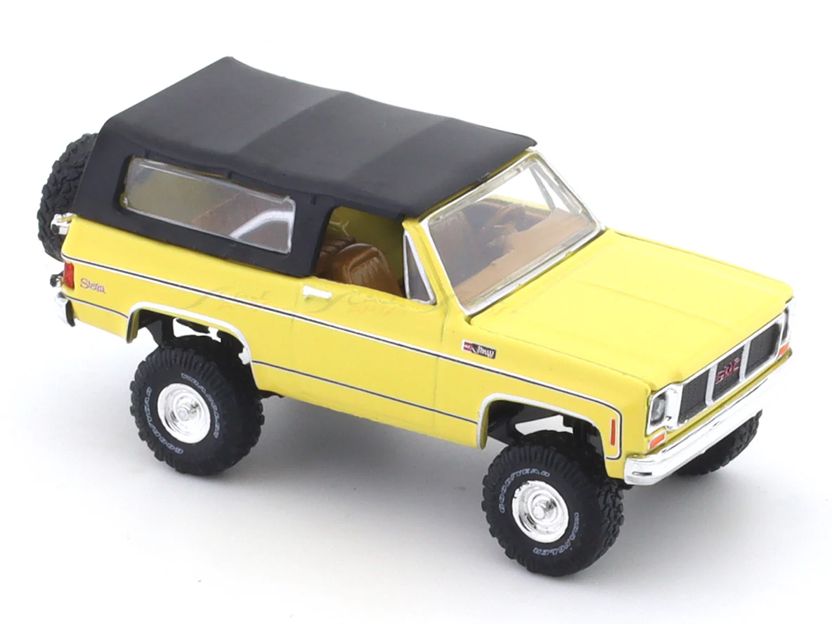 1973 GMC Jimmy Sierra 4x4 yellow 1:64 M2 Machines licensed diecast scale model car 32500-95 - Image 11