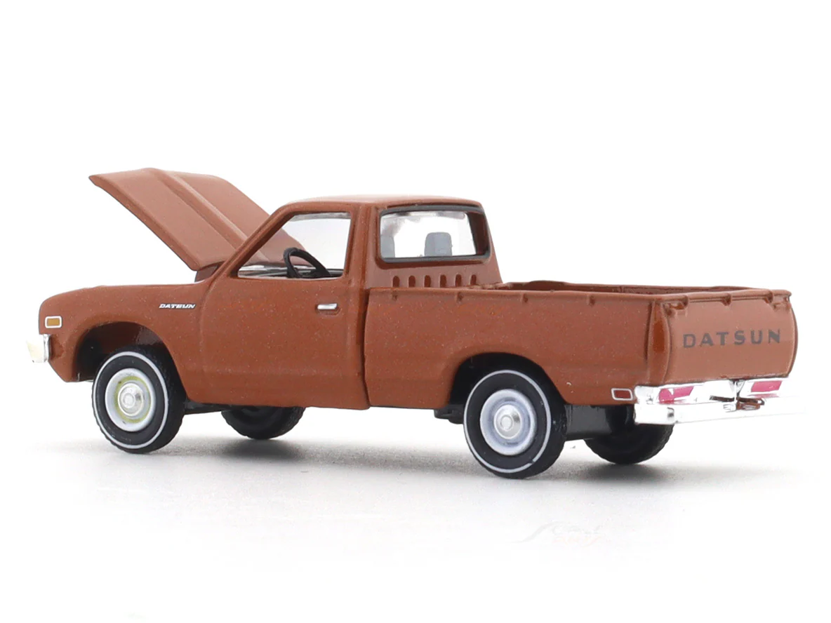 1977 Datsun Pickup brown 1:64 M2 Machines licensed diecast scale model car 32500-93 - Image 9