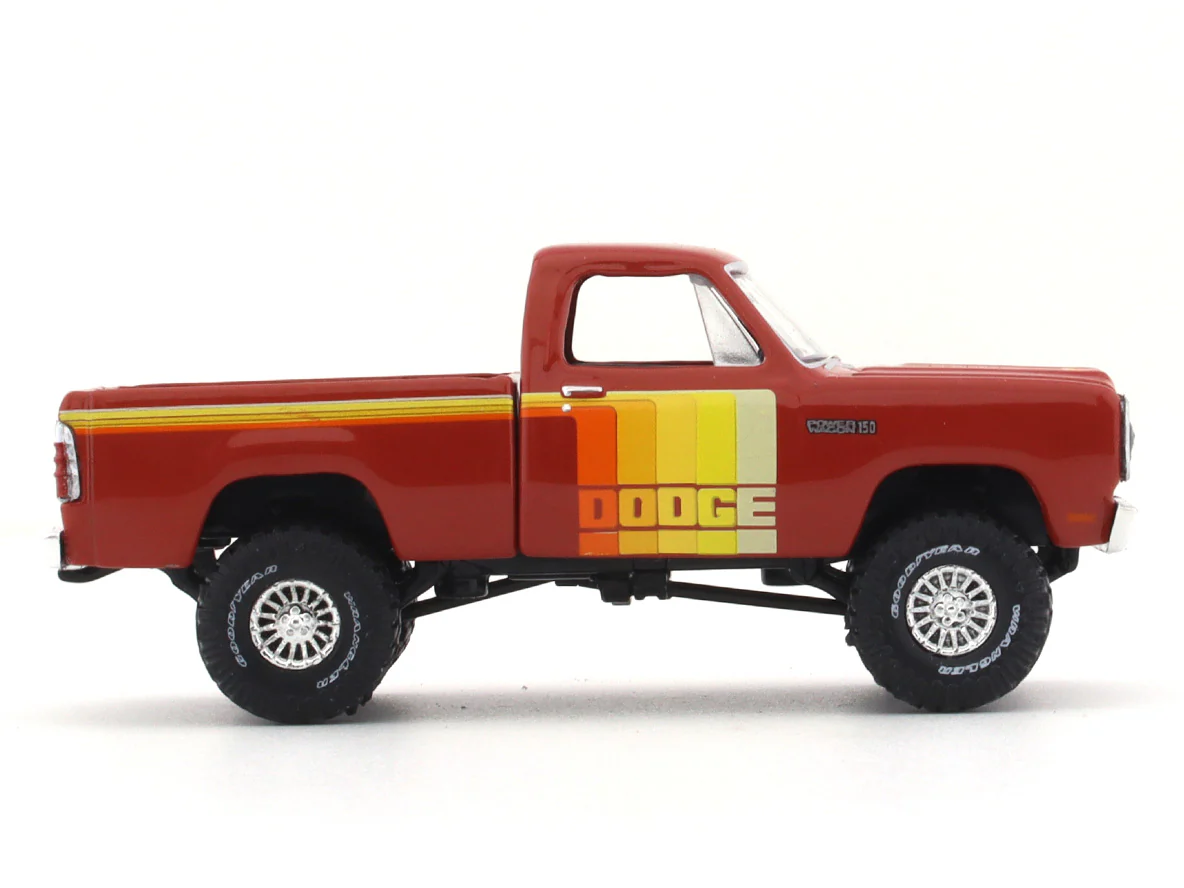 1979 Dodge 150 power Wagon red 1:64 M2 Machines diecast scale car collectible - Image 5