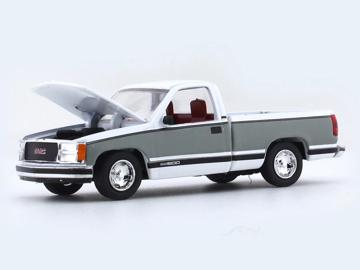 1988 GMC Sierra 1500 1:64 M2 Machines diecast hauler scale model - Image 7