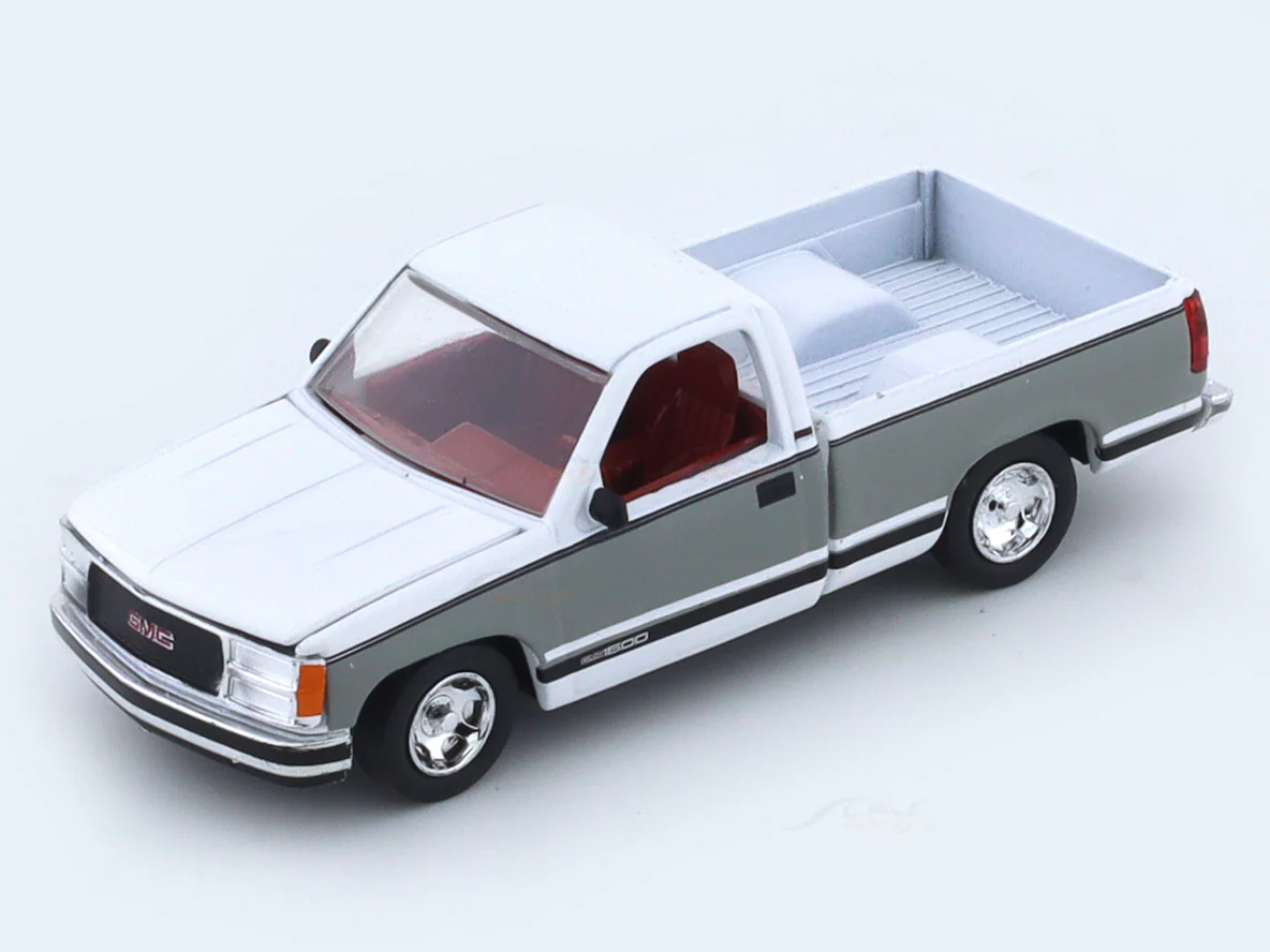 1988 GMC Sierra 1500 1:64 M2 Machines diecast hauler scale model - Image 8
