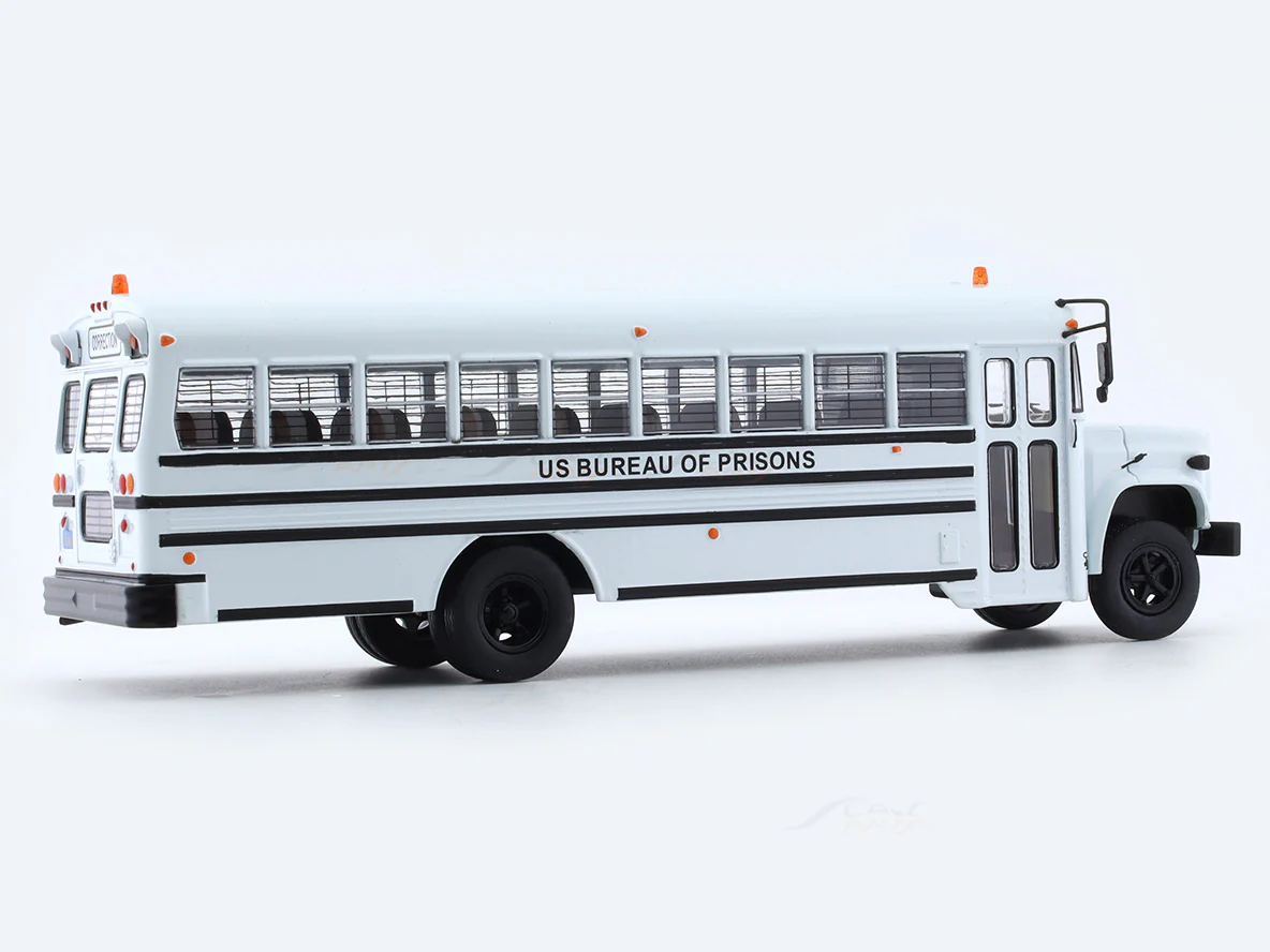 1990 GMC 6000 Prison Bus 1:43 diecast scale model bus collectible - Image 4
