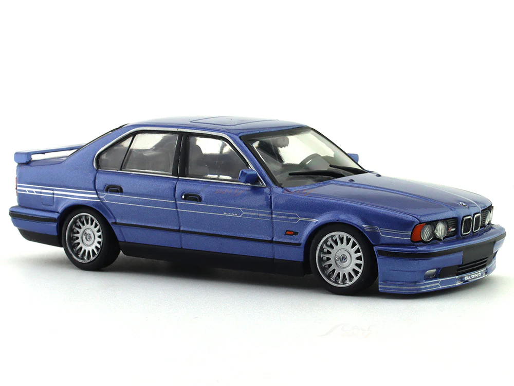 1994 BMW Alpina E34 B10 BiTurbo blue 1:43 Solido diecast scale model car - Image 6