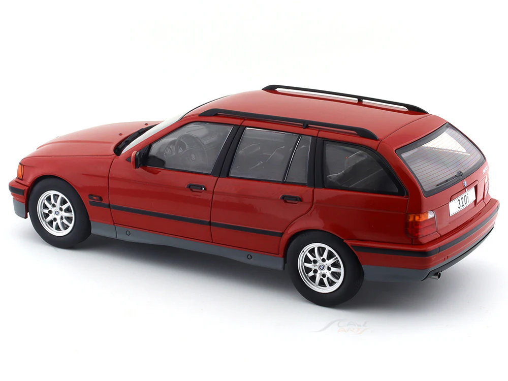 1995 BMW 3 Series 320i E36 1:18 MCG diecast scale model car collectible - Image 8