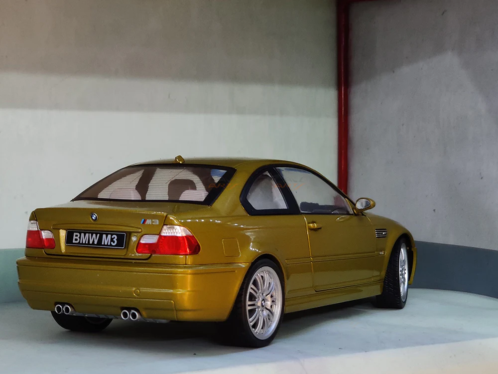 2000 BMW M3 E46 Coupe Phoenix Yellow 1:18 Solido scale model car collectible - Image 14