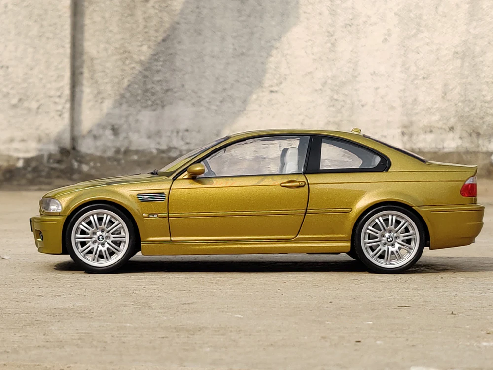 2000 BMW M3 E46 Coupe Phoenix Yellow 1:18 Solido scale model car collectible - Image 19