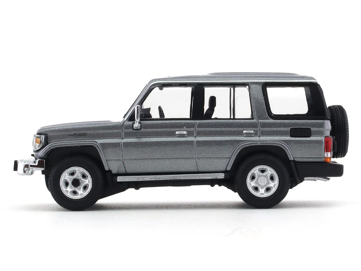 2001 Toyota Land Cruiser 70 ZX grey 1:64 Hobby Japan diecast scale model collectible - Image 2