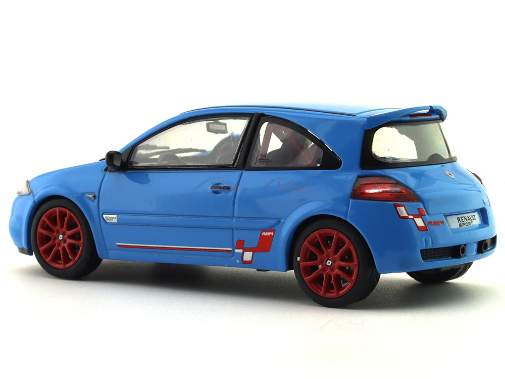 2008 Renault Megane RS R26-R 1:43 Solido diecast scale model car - Image 3