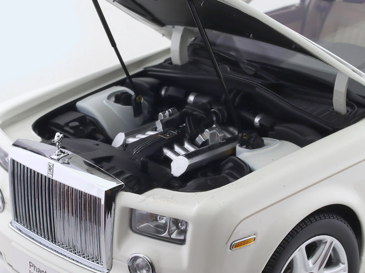 2012 Rolls-Royce Phantom EWB white 1:18 Kyosho diecast scale model car collectible - Image 26