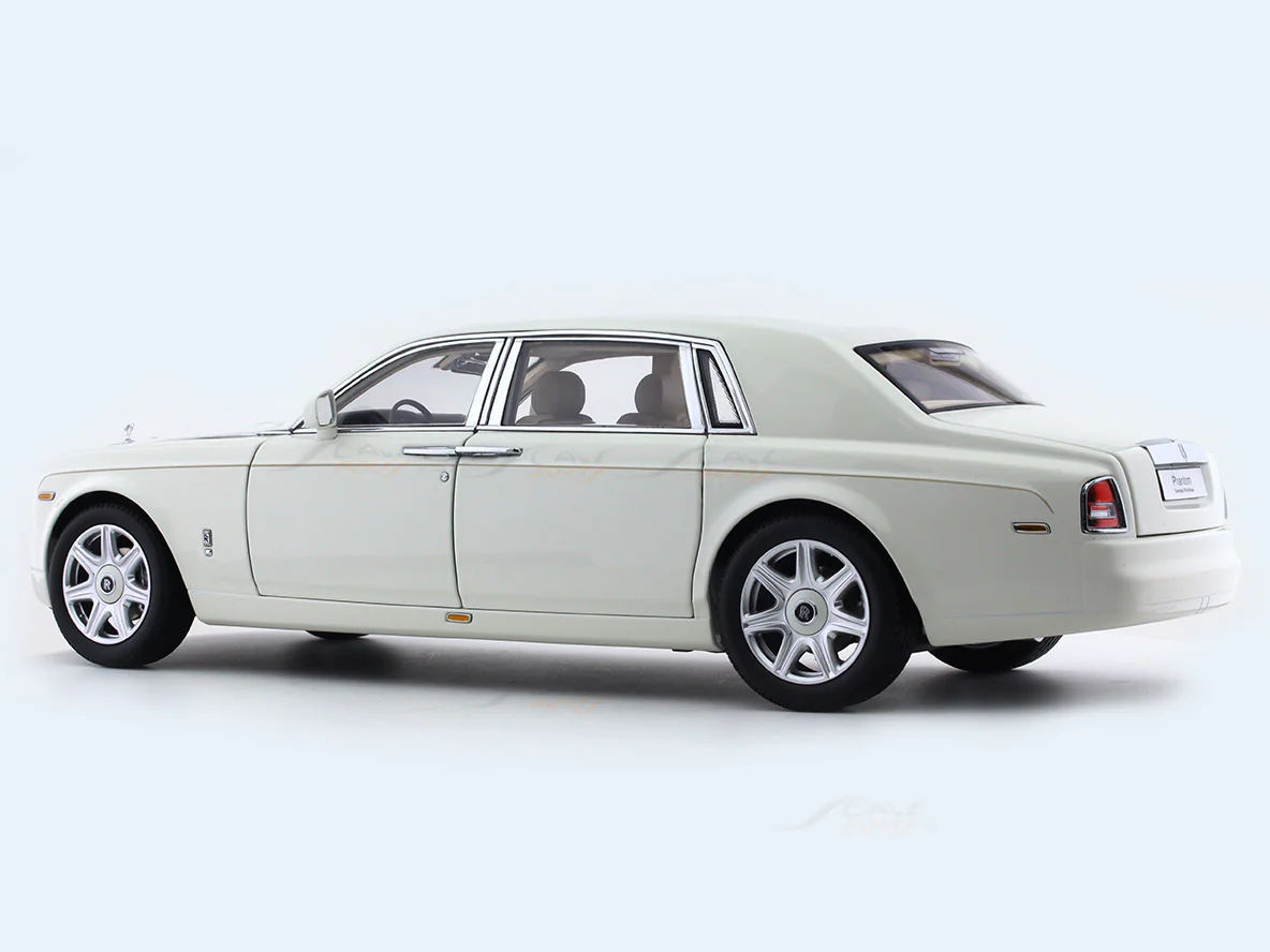 2012 Rolls-Royce Phantom EWB white 1:18 Kyosho diecast scale model car collectible - Image 3