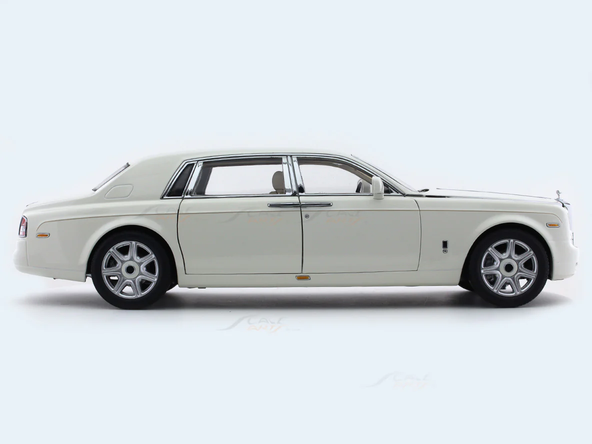 2012 Rolls-Royce Phantom EWB white 1:18 Kyosho diecast scale model car collectible - Image 5