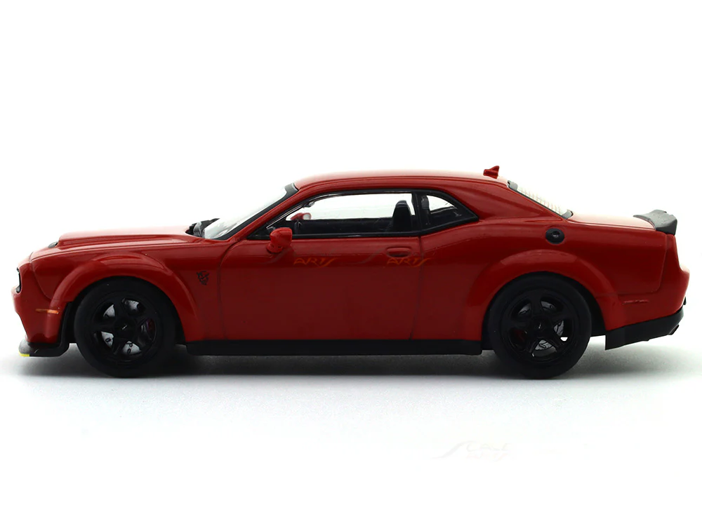 2018 Dodge Challenger SRT Demon V8 6.2L 1:43 Solido diecast scale model car - Image 2