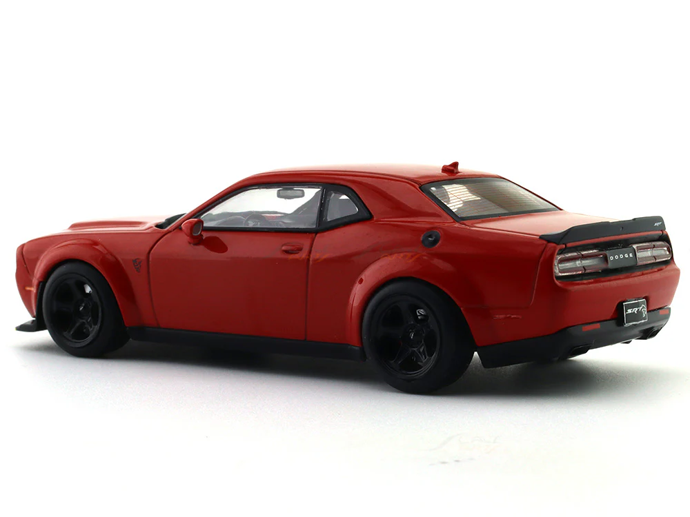 2018 Dodge Challenger SRT Demon V8 6.2L 1:43 Solido diecast scale model car - Image 3