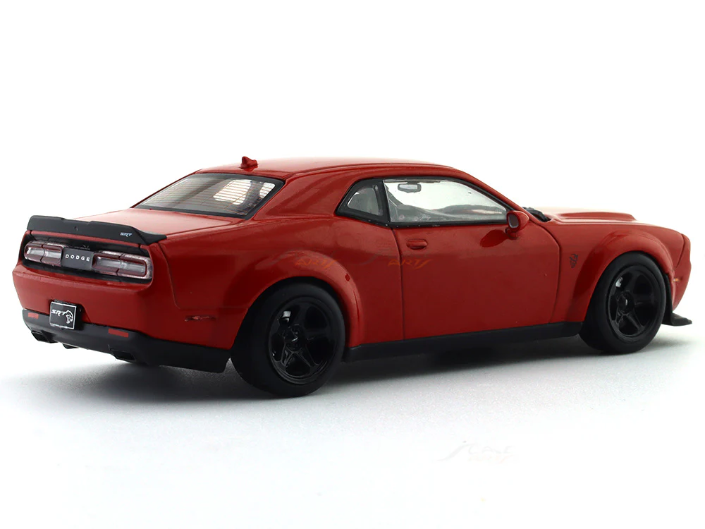 2018 Dodge Challenger SRT Demon V8 6.2L 1:43 Solido diecast scale model car - Image 4