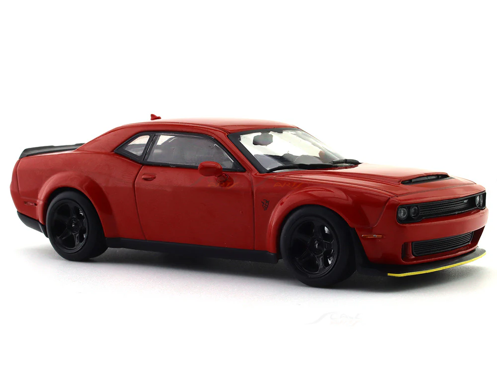 2018 Dodge Challenger SRT Demon V8 6.2L 1:43 Solido diecast scale model car - Image 6