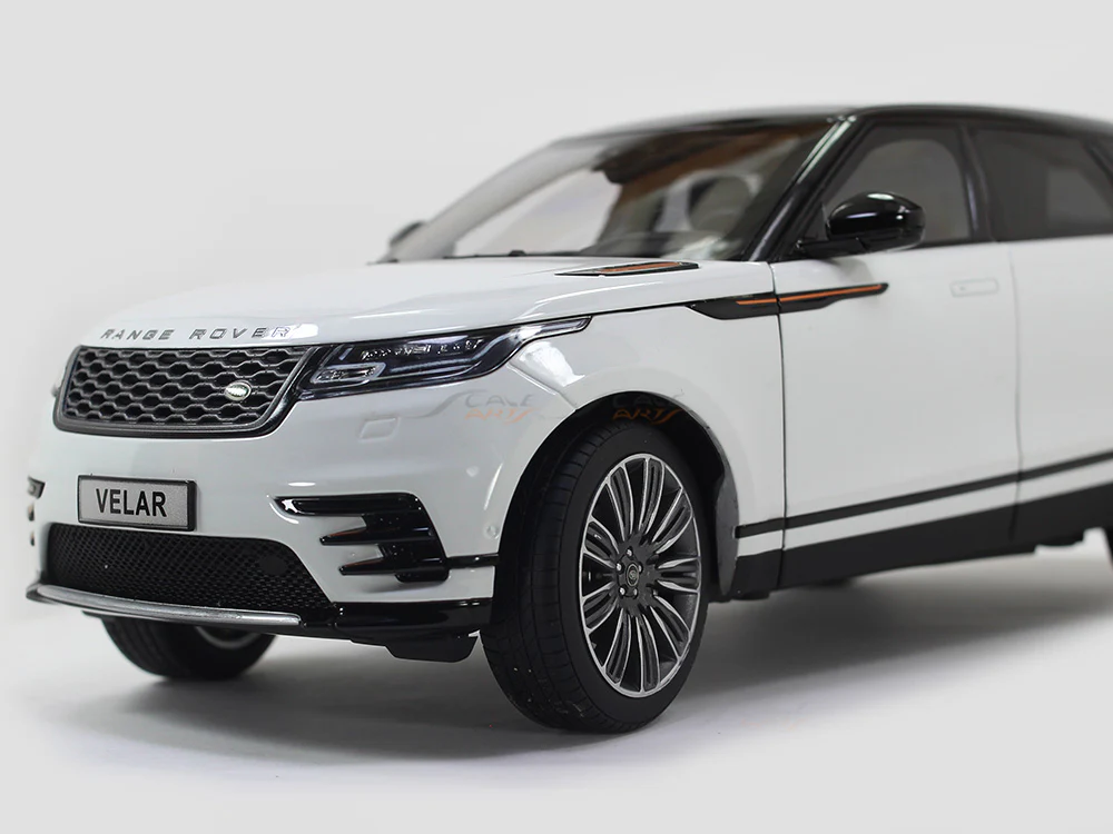 2018 Land Rover Range Rover Velar First Edition white 1:18 LCD models diecast scale car - Image 13