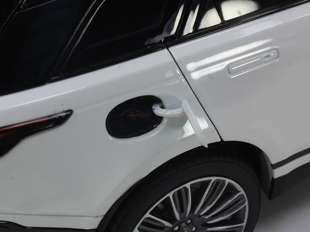 2018 Land Rover Range Rover Velar First Edition white 1:18 LCD models diecast scale car - Image 16